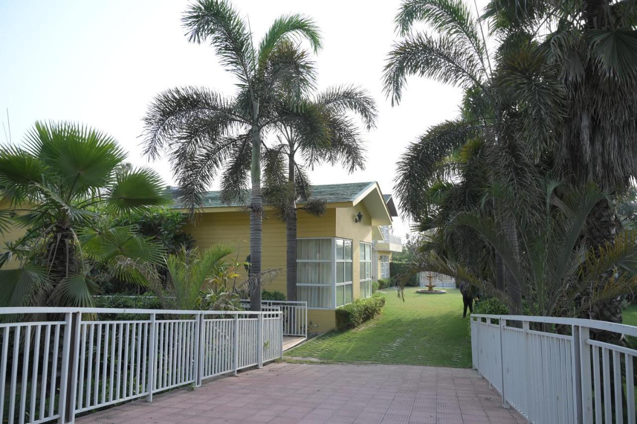 לודהיאנה Kamal Resorts - The Luxury Of Being Yourself מראה חיצוני תמונה