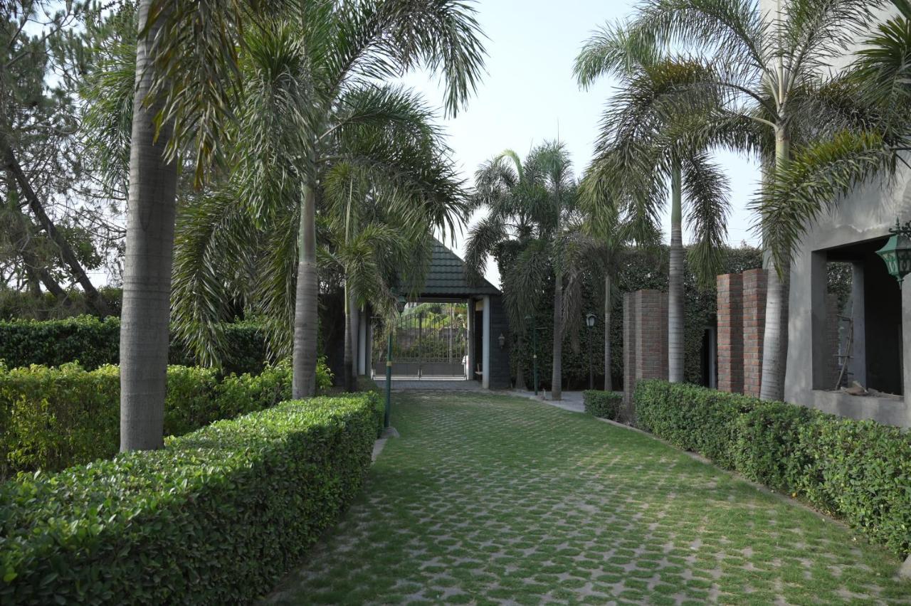 לודהיאנה Kamal Resorts - The Luxury Of Being Yourself מראה חיצוני תמונה